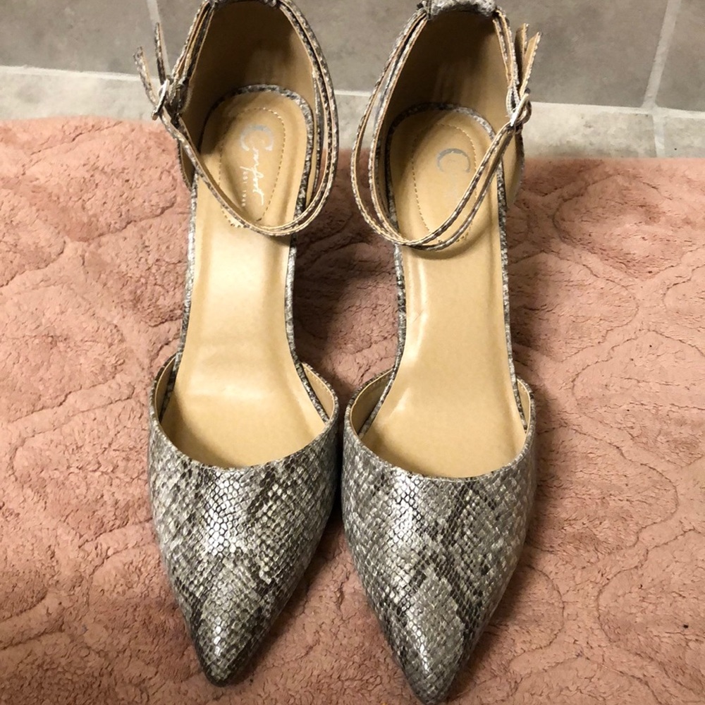 Pointed heels.